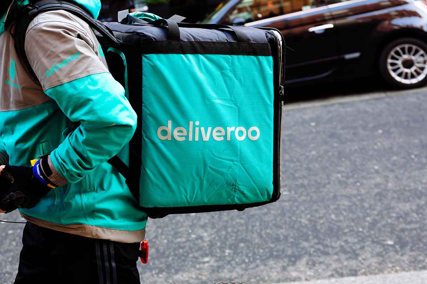 Deliveroo durable capital partners fidelity 7b bradshaw